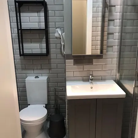 Great Fanqueiros 5 & 2 Πανσιόν Lisboa