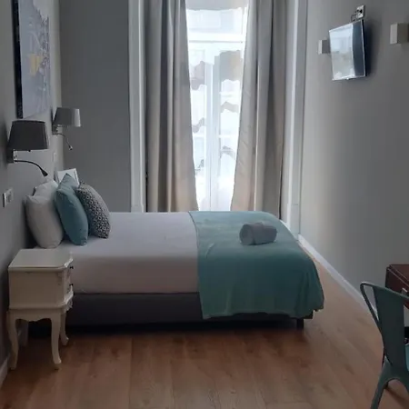 Πανσιόν Great Fanqueiros 5 & 2