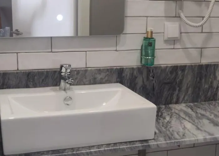 Great Fanqueiros 5 & 2 Pensión Lisboa